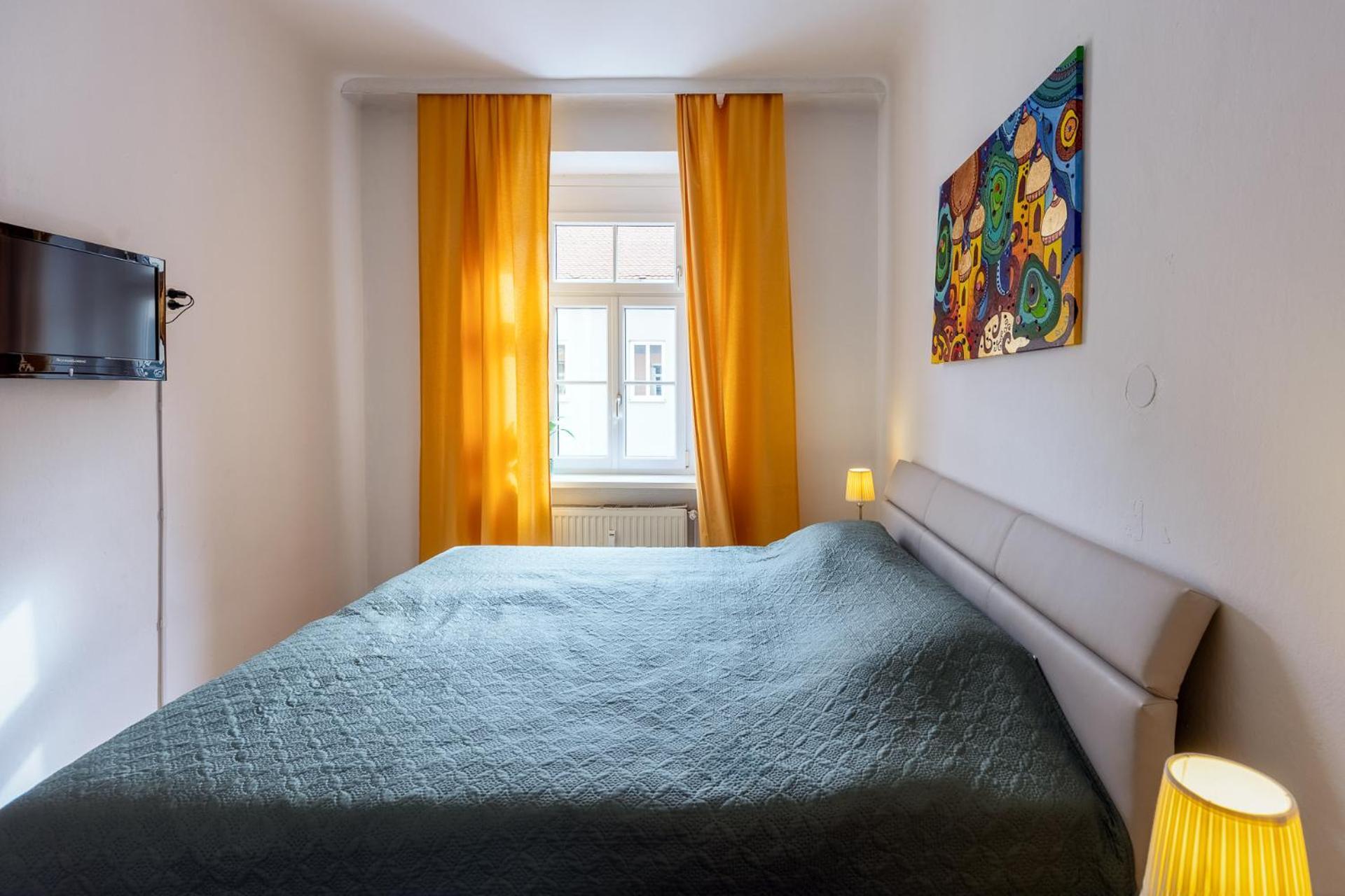 Sunny Citycenter Apartment - Graz Main Station Luaran gambar