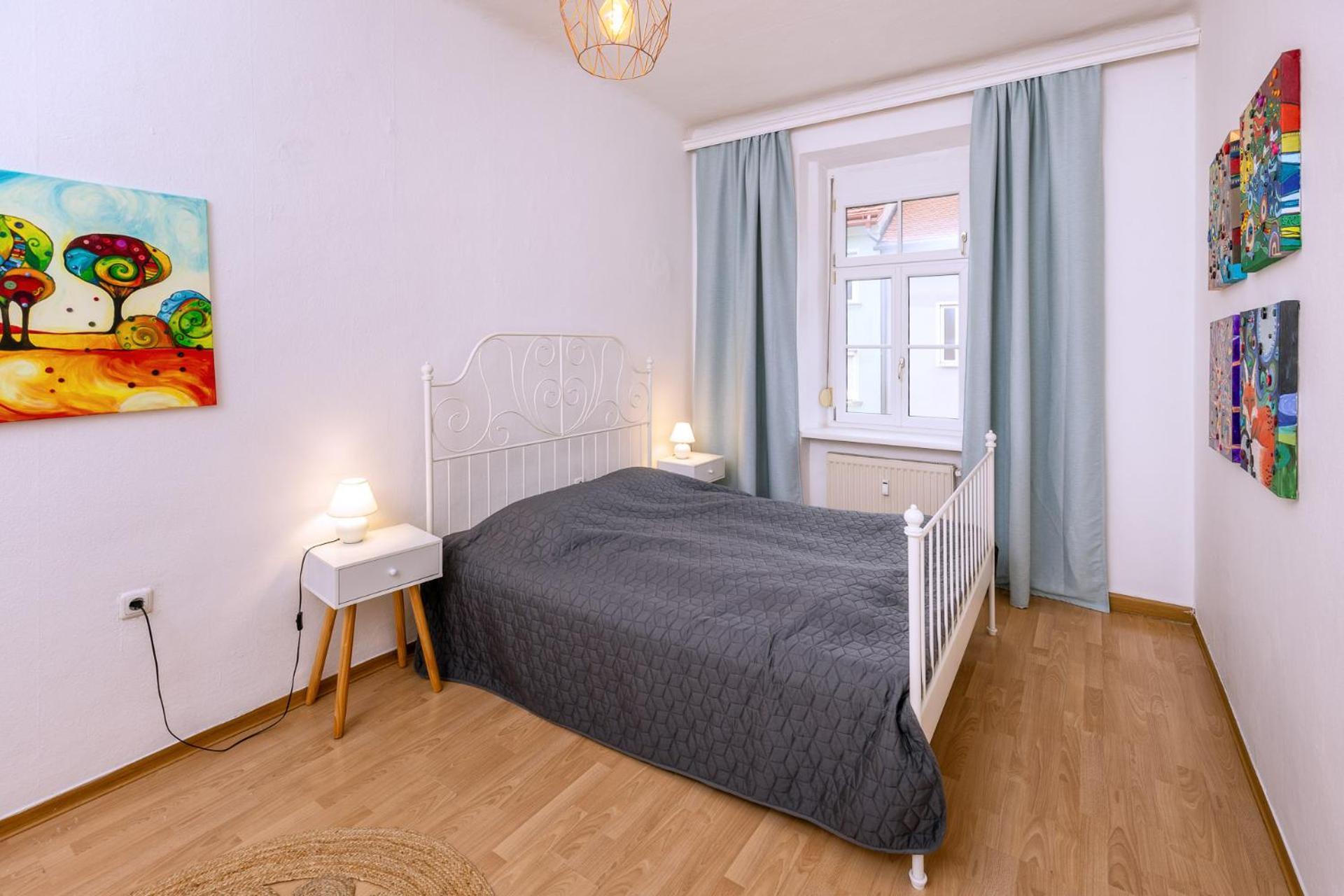Sunny Citycenter Apartment - Graz Main Station Luaran gambar