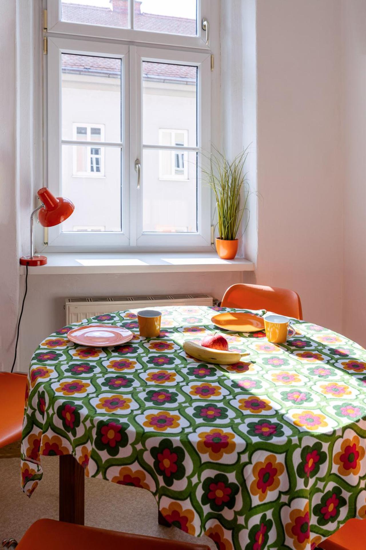 Sunny Citycenter Apartment - Graz Main Station Luaran gambar